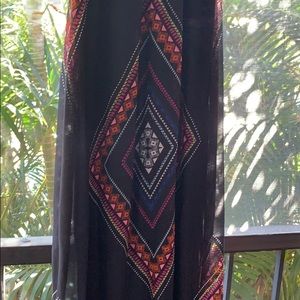 Sleeveless maternity dress